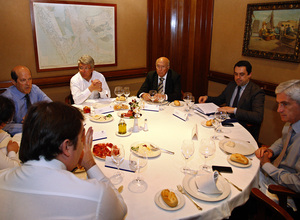 Comida de Directivas con el Valencia en el restaurante La Dorada